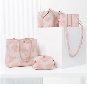 Small allyn tote FW18 warm camo